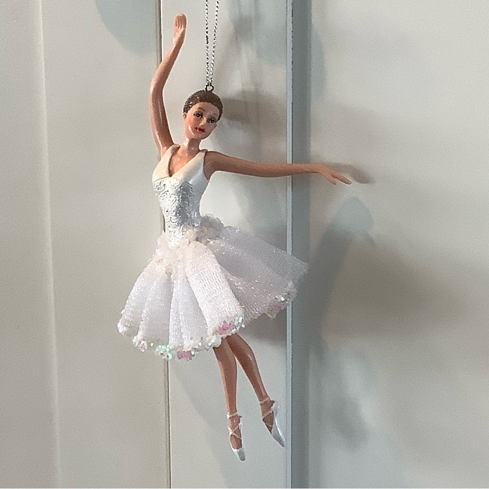 🤍🩰🤍 "SNOW QUEEN" Nutcracker Ballerina Ornament